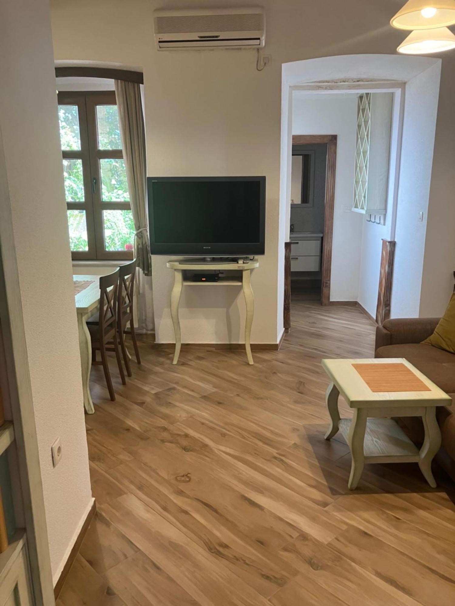 Parteli Appartement *