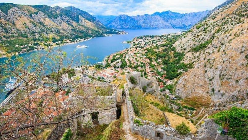 Parteli * Kotor